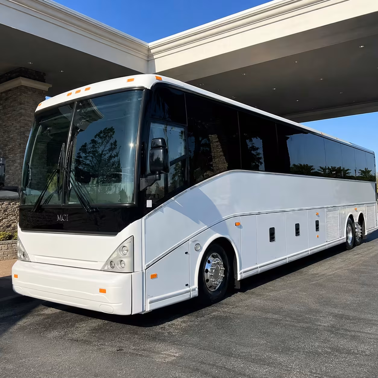 boston cruise shuttle buses from logan to black falcon
