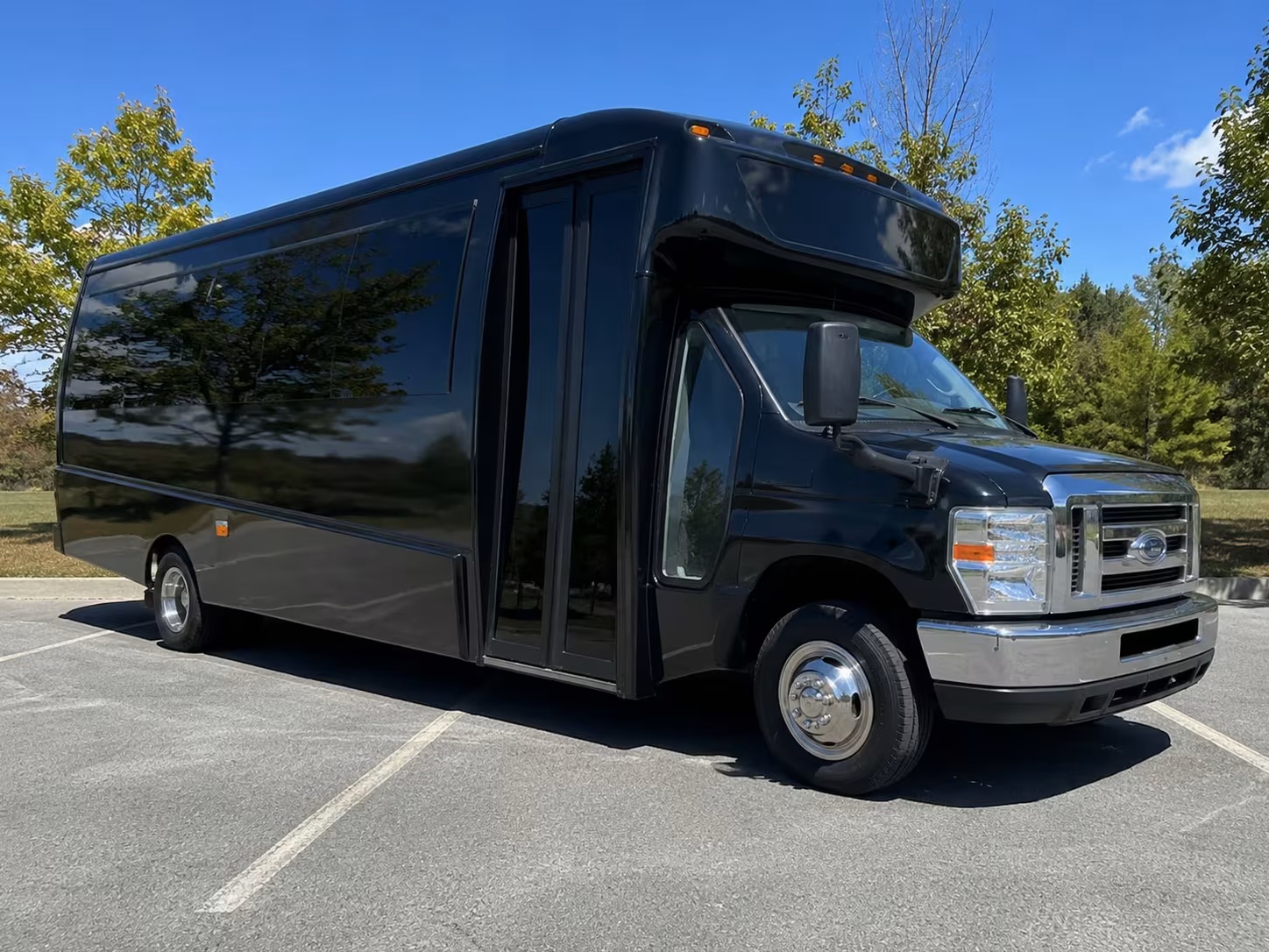 boston minibus rentals for house of blues and paradise rock club